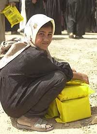 Iraqi child food backets